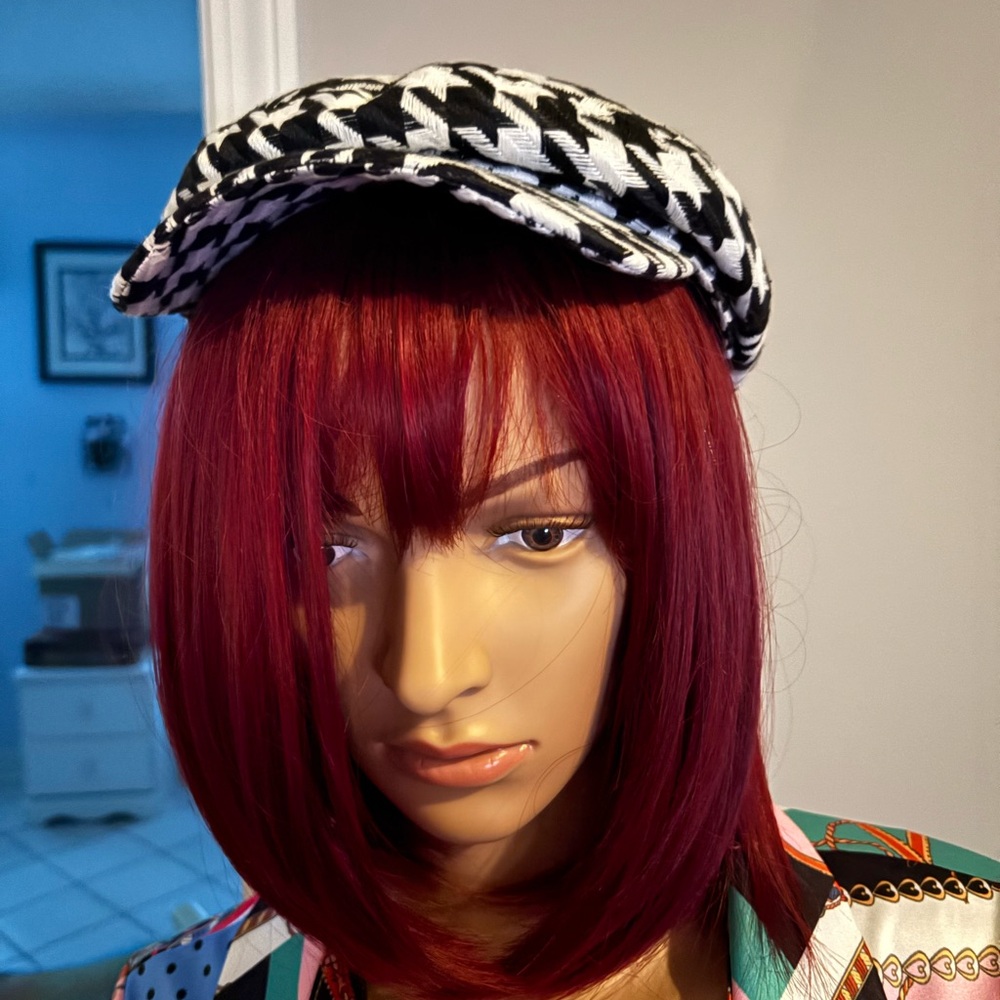 New Stylish Black and White Houndstooth Cap